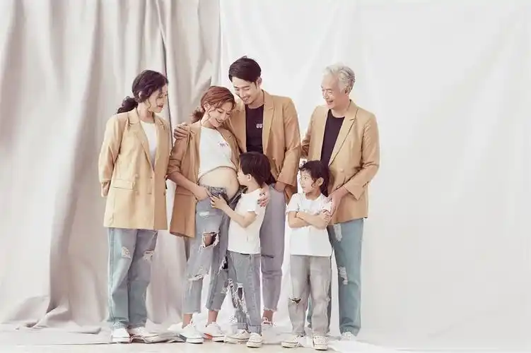 新款影楼六口亲子装儿童摄影服装一家六口全家福艺术拍照写真衣服