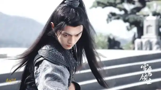 白玦用太苍枪还是雪鹰耍飞雪神枪都有惊艳到,soso多拍点我爱看#许凯