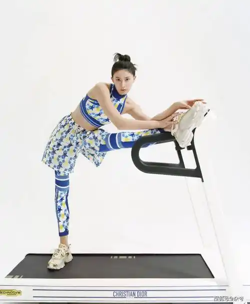 张豆豆惊艳写真