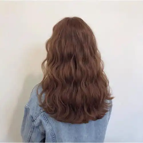 清新脱俗的长发蛋卷