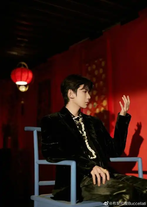 thebuccellatimoment##opera tulle##macri##hawaii##macri##王源