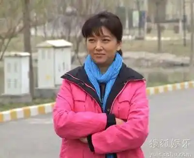 江珊周小斌牵手《前妻的车站》