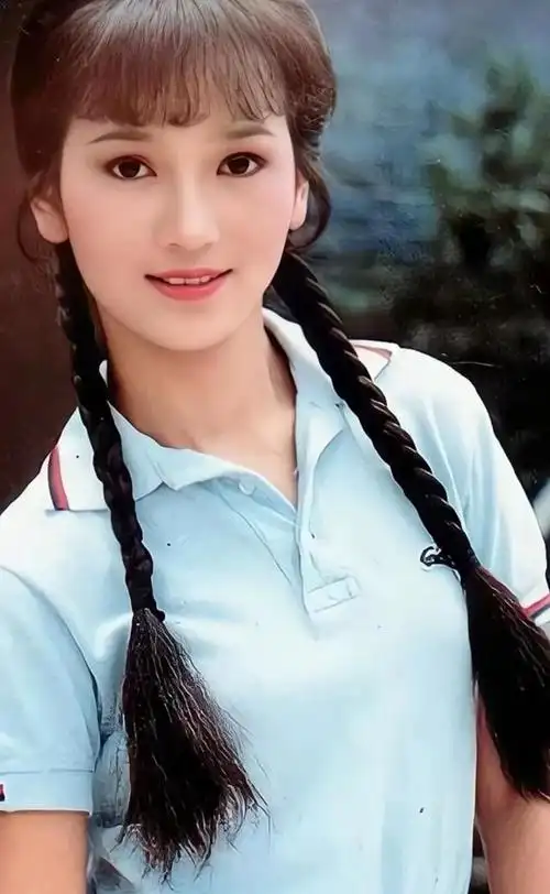 赵雅芝年轻的时候太漂亮了优雅迷人