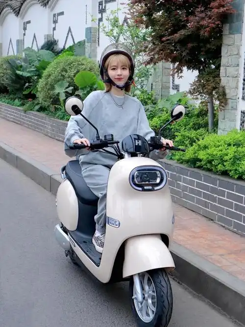 电动车拍照懂骑小电驴01的快乐嘛