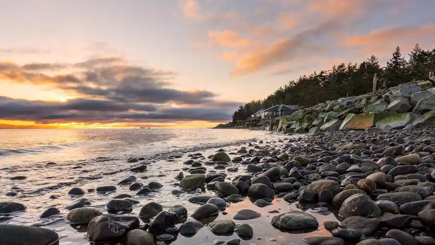 海边石头风景照片