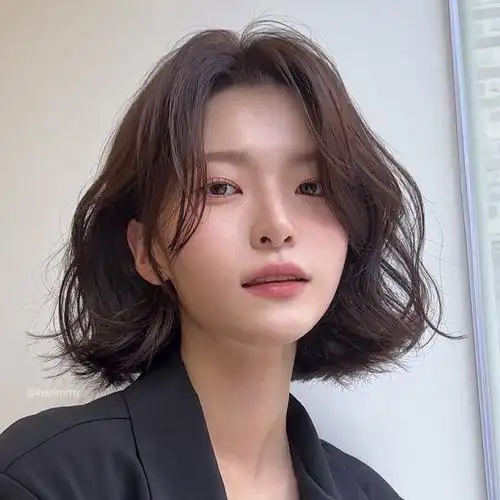 气垫烫发短发卷发发型推荐百搭发型修饰脸型蓬松有型