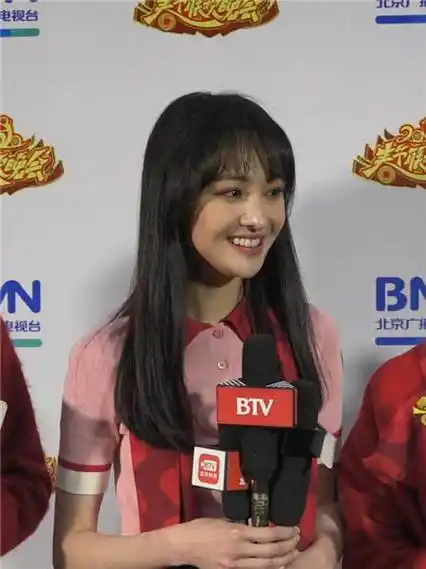 用歌声描绘幸福 郑爽带父母参加2020北京台春晚