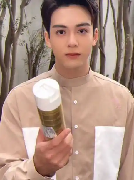 曾舜晞手臂肌肉线条##曾舜晞光剑变装好帅