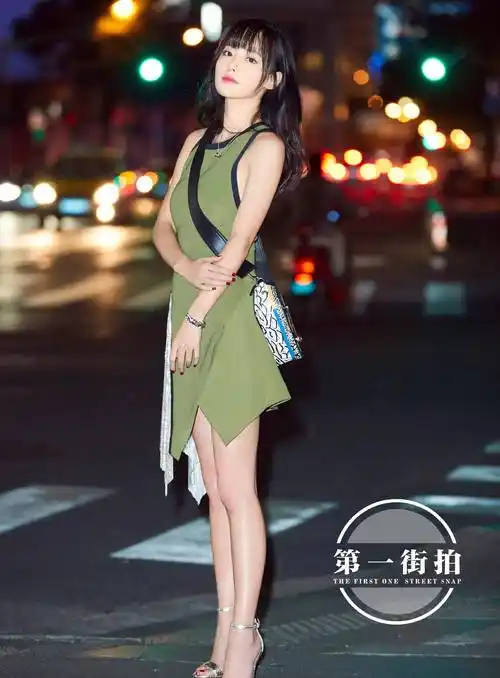 张嘉倪女神的高跟鞋_凉鞋_图片_明星