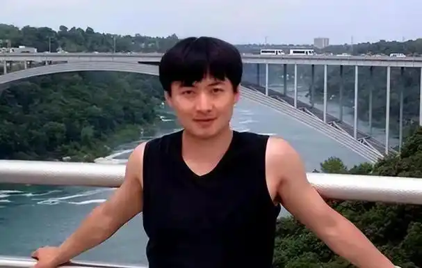 回顾41岁北大才子患癌同学凑齐95万拯救结局令人唏嘘