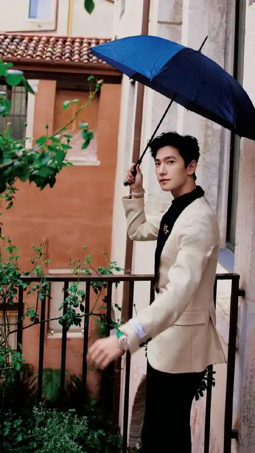 杨洋官宣加盟华表奖##华表奖阵容官宣