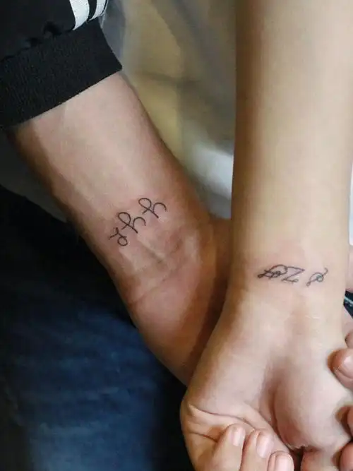 情侣字母_纹身图案手稿图片_张宇的纹身作品集