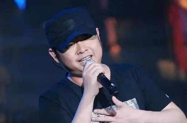 老梁51岁怒斥刀郎称罗刹海市非原创更非华乐巅峰