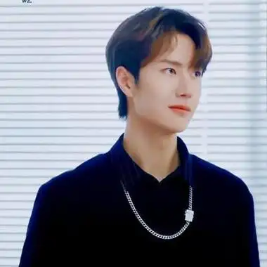 王一博头像高清侧脸 高清头像图片大全 -【爱个性】