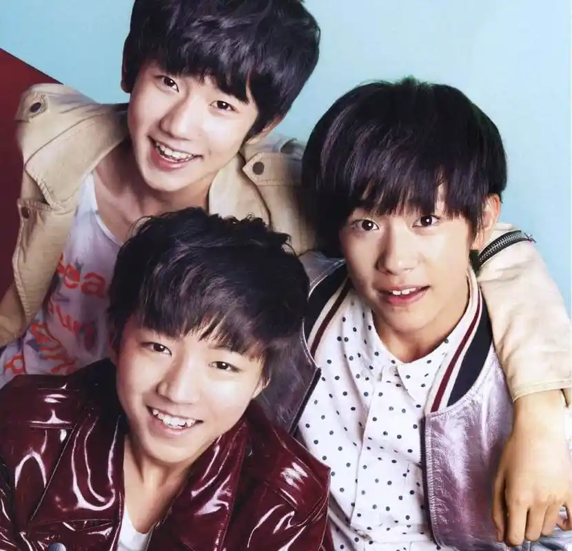 队员易烊千玺,是个典型的蛋蛋后,11.