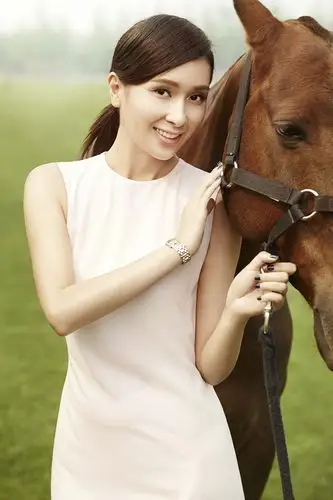 【套图】杨恭如品味杂志封面-蜂鸟网