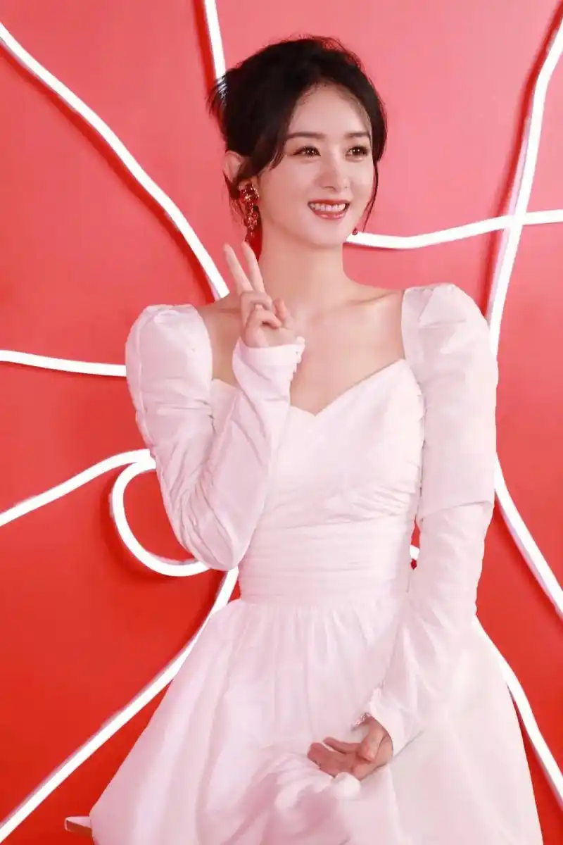 赵丽颖 剪刀手#比耶 好可爱呀～#宝藏女孩 #壁纸  - 抖音