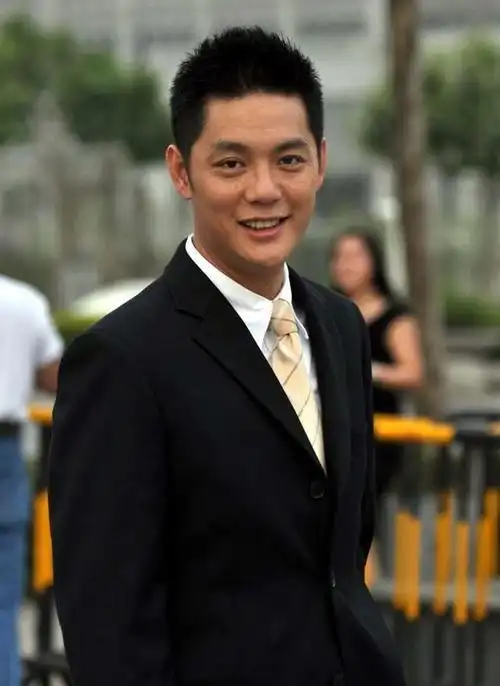 当前位置:>搜视网>明星>傅程鹏> 英文名: 国籍: 中国大陆 民族: 身高