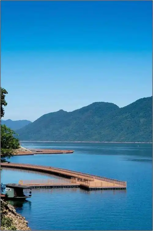 最美.,最美的青春电视剧全集免费观看(全世界最美的100个风景图片)_犇