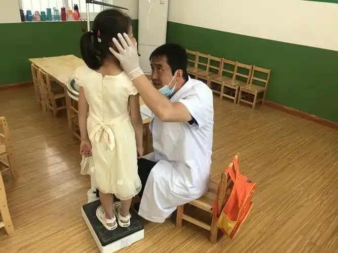 西峪镇叶大幼儿园《返园后的健康体检》