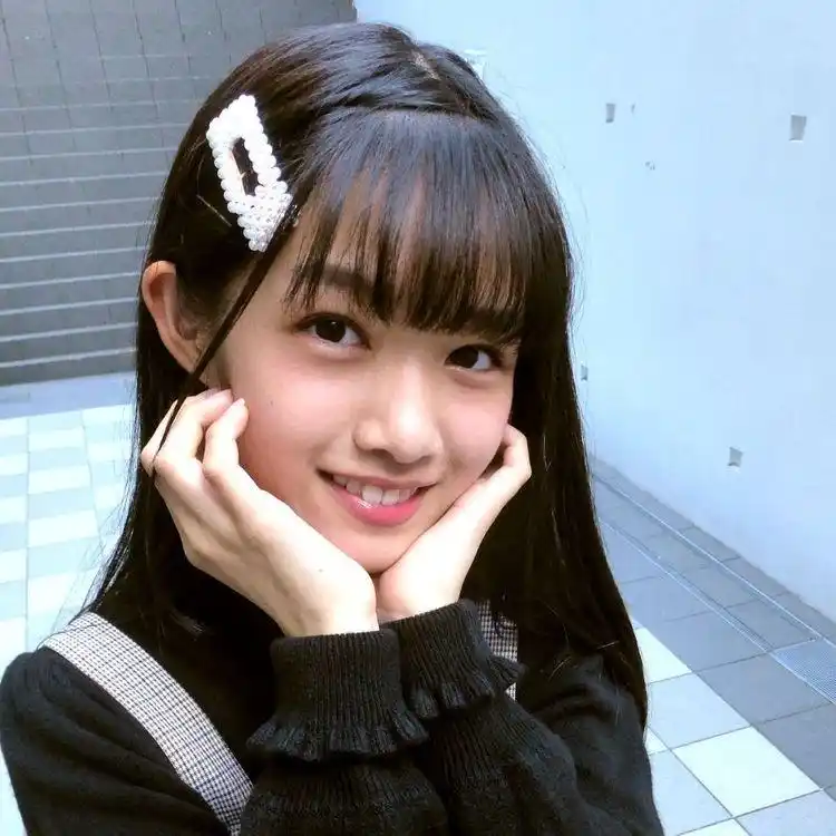 双叶树里,15岁的日本中学生摄影模特