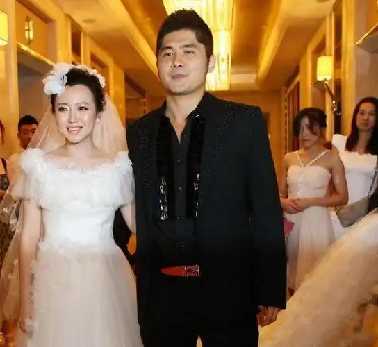 同是富二代,房祖名张默吸毒,窦靖童杨玏混那么好