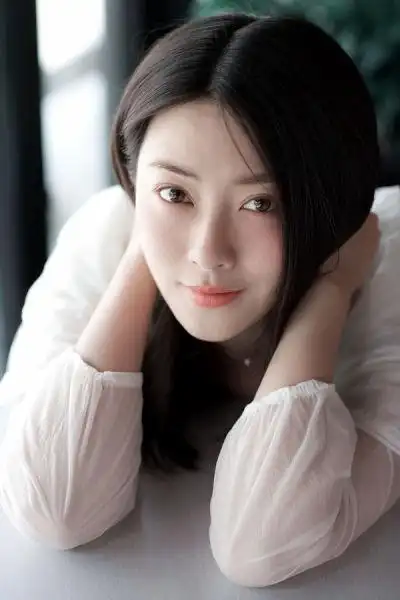 朱锐新浪娱乐讯 青年演员朱锐,因电视剧《媳妇的美好时代》和《辣妈