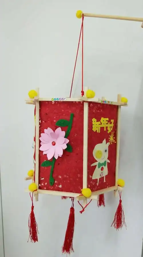 蓓蕾花板桥园小火星班亲子手工制作"最具创意灯笼"投票活动开始啦!