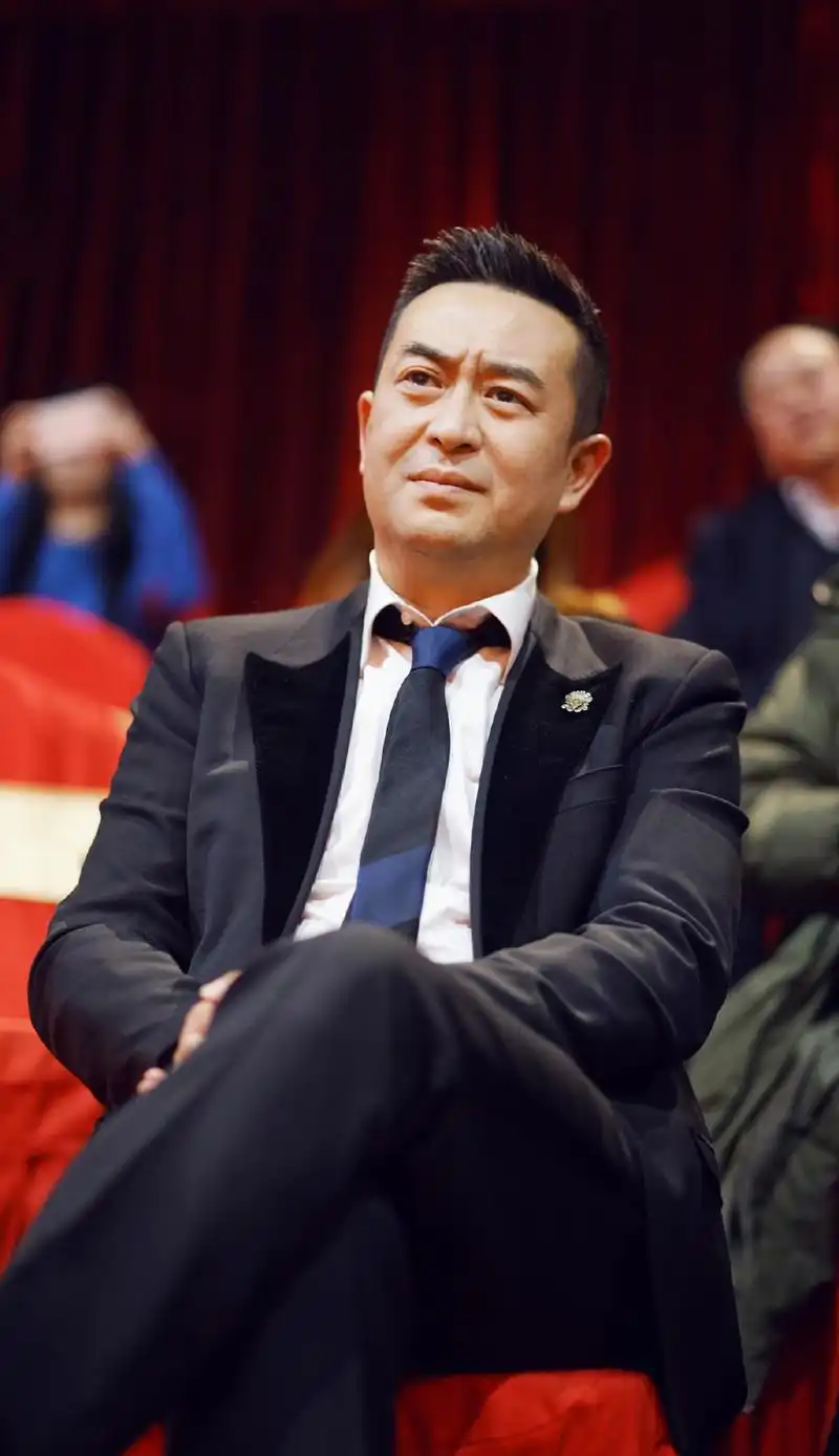 张嘉译2017国剧盛典高清颁奖图片