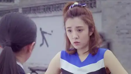 《我的体育老师》200:王小米穿啦啦队服被莉莉嫌弃,喊一嗓子:马老师