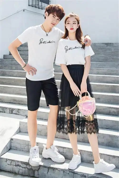 不一样的情侣装夏天韩版修身字母印花t恤短袖男女款半身裙套装