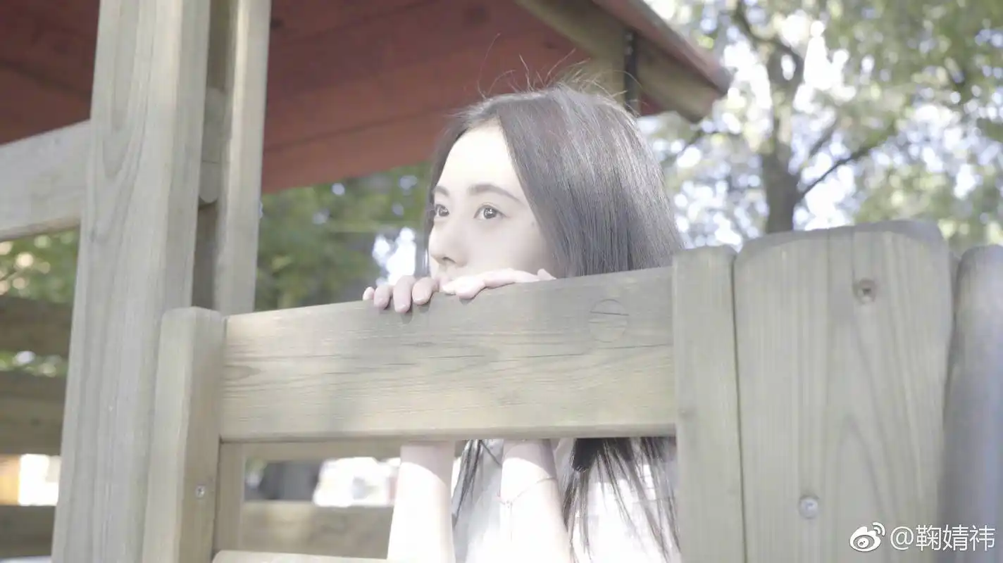 鞠婧祎七夕晒美照,清纯可爱仙气满满