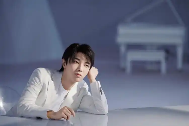 火星弟弟华晨宇,大陆明星-回车桌面