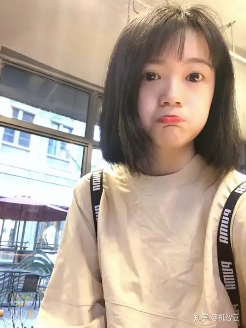 你见过塌鼻子的美女吗?