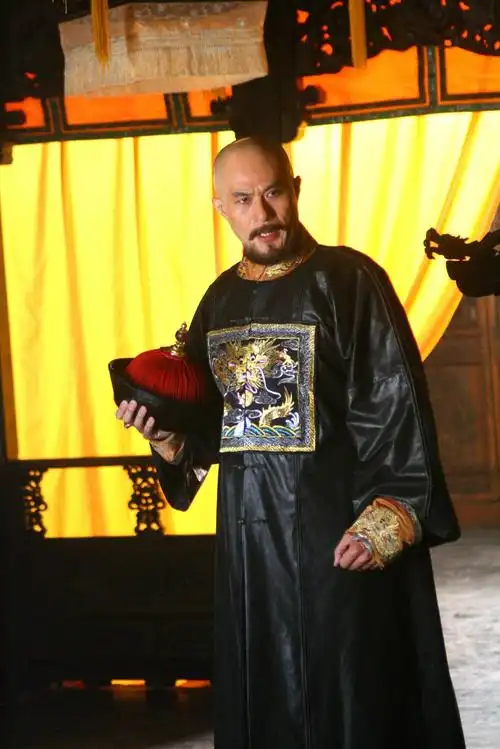 鳌拜被满门抄斩诛杀九族,数百年后,人们却在这座山村发现他后人