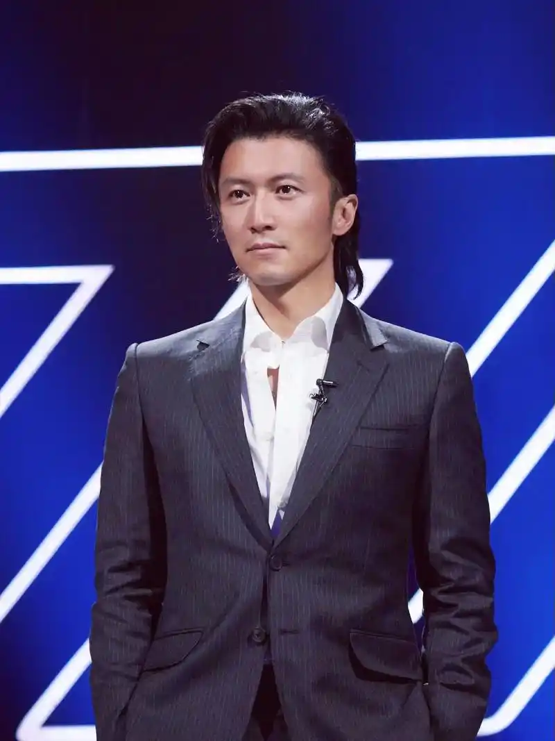 照片变漫画 中年了还是这么帅.#谢霆锋 - 抖音