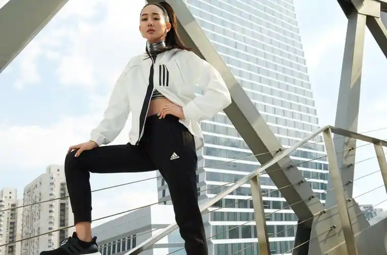 张钧甯时尚运动风写真图片,明星,高清,时尚,运动,美女明星,休闲,张钧