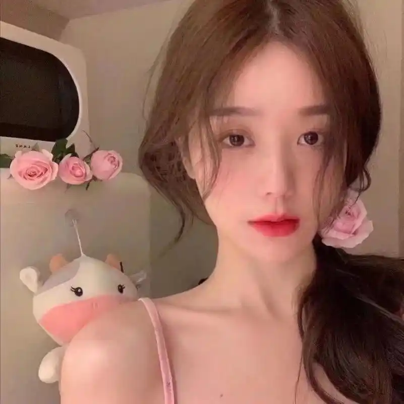 阳光自信乐观女生头像安静又冷酷的表情我喜欢