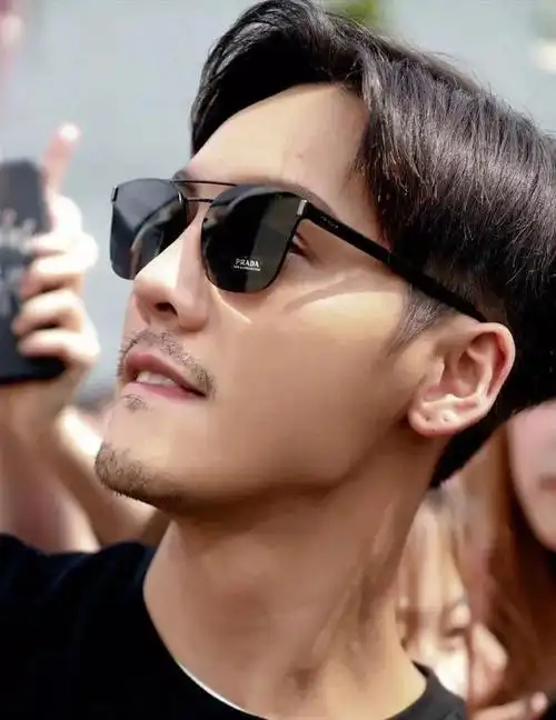 留胡子的男生真性感