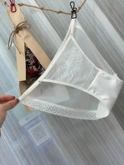 日系绑带蕾丝内裤