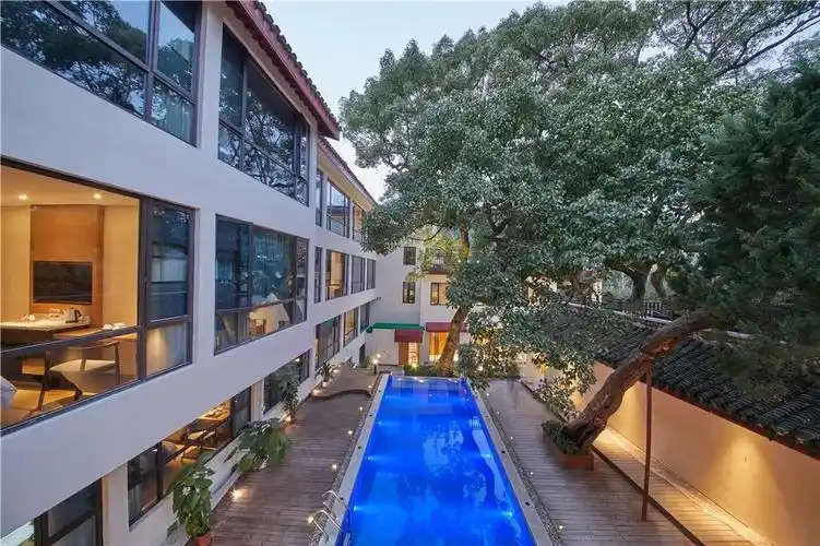 2大1小06788住普陀山开元观堂品春日素斋美味开窗即是春天