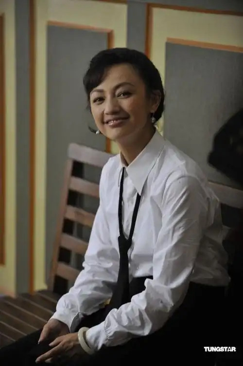 2ftvjy">罗海琼,1973年8月10日出生于甘肃省兰州市,中国内地女演员