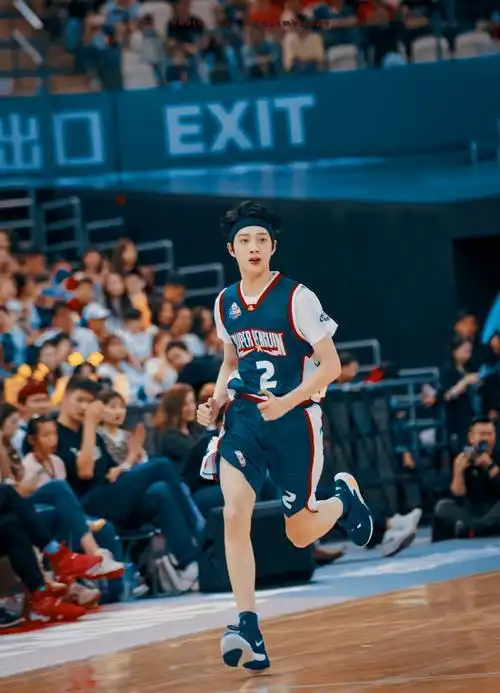 cx,我是赖冠霖粉,有什么想问的吗?