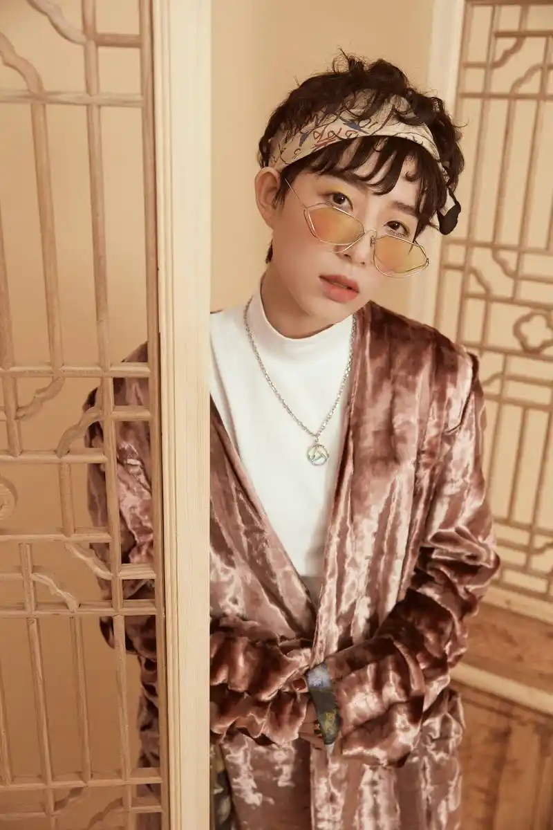 李斯丹妮大家应该都不陌生吧,看过快乐女声的应该都知道,我们李斯丹妮