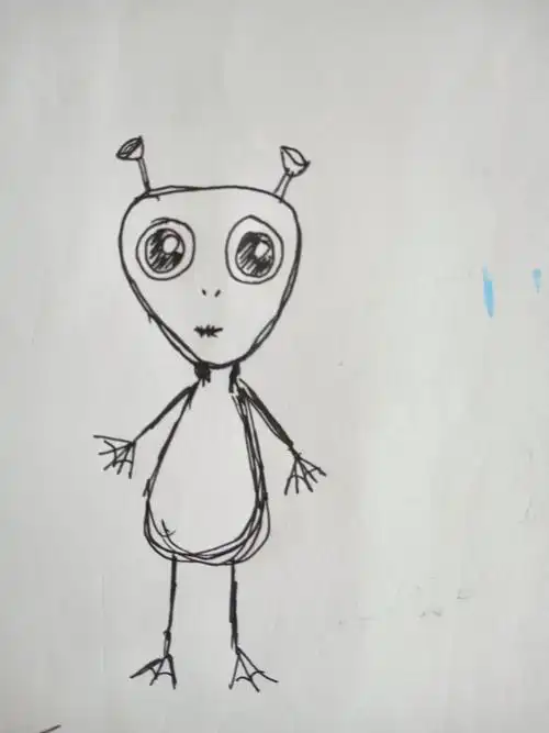 学生画的外星人形象