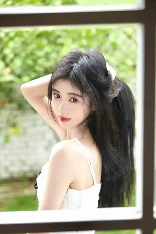 鞠婧祎背后的故事