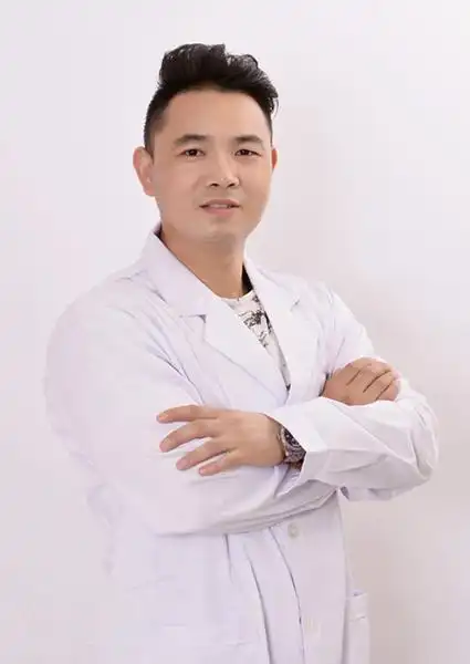 整形专家周广文个人简介