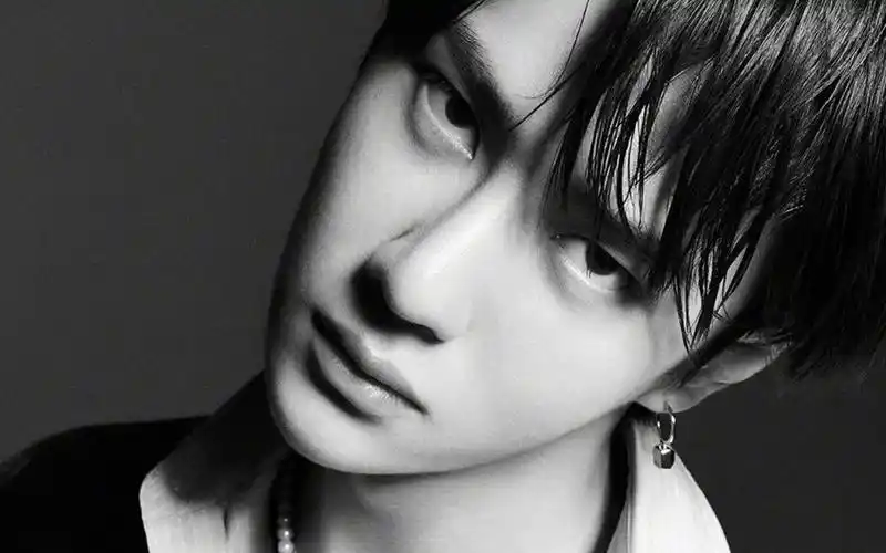 王一博复古帅气阳光迷人写真,高清壁纸图片,大陆明星-回车桌面