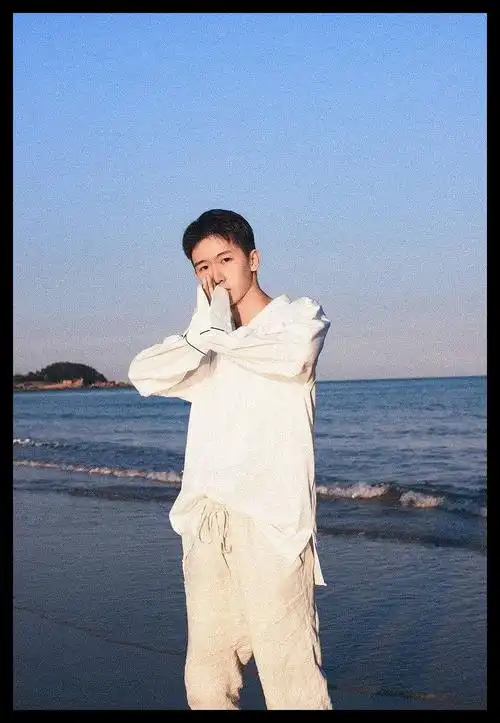 路人拍的男生到底有多帅