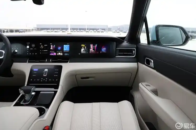 【理想one2020款基本版 6座内饰汽车图片-汽车图片大全】-易车